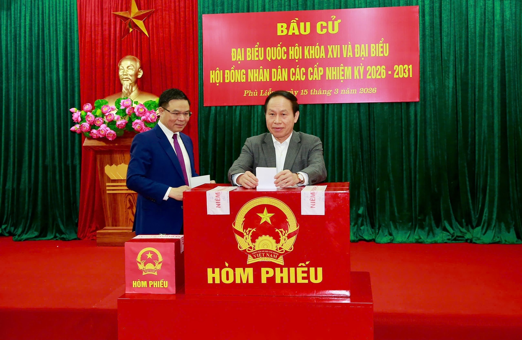 le-tien-chau-bo-phieu.jpg