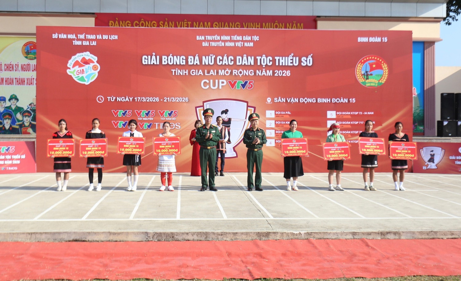 Giải bóng đá nữ dtts1