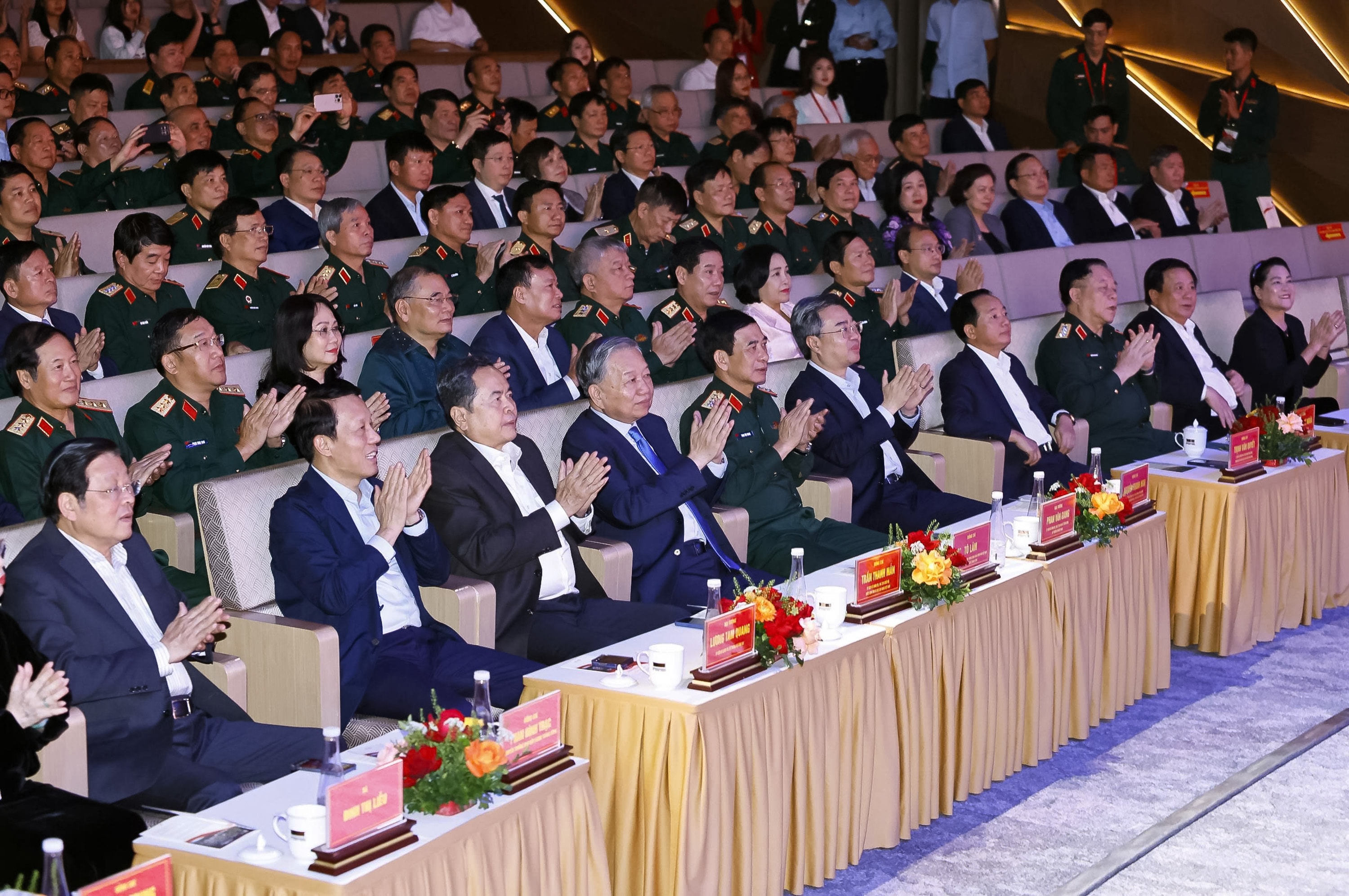 20260123-thanhamduoianhmattroi-6.jpg
