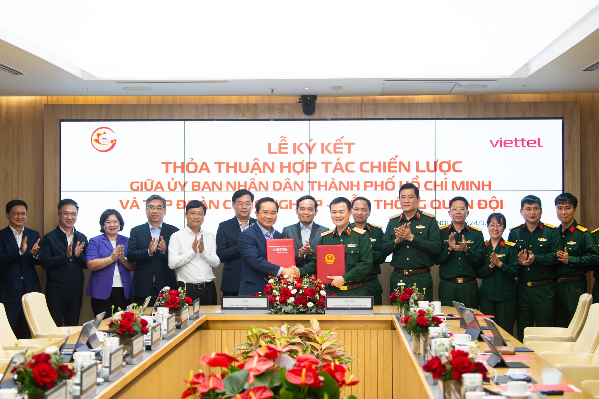 Hop tac chien luoc giua Viettel va UBND TP. Ho Chi Minh keo dai 10 nam, giai doan 2026-2035