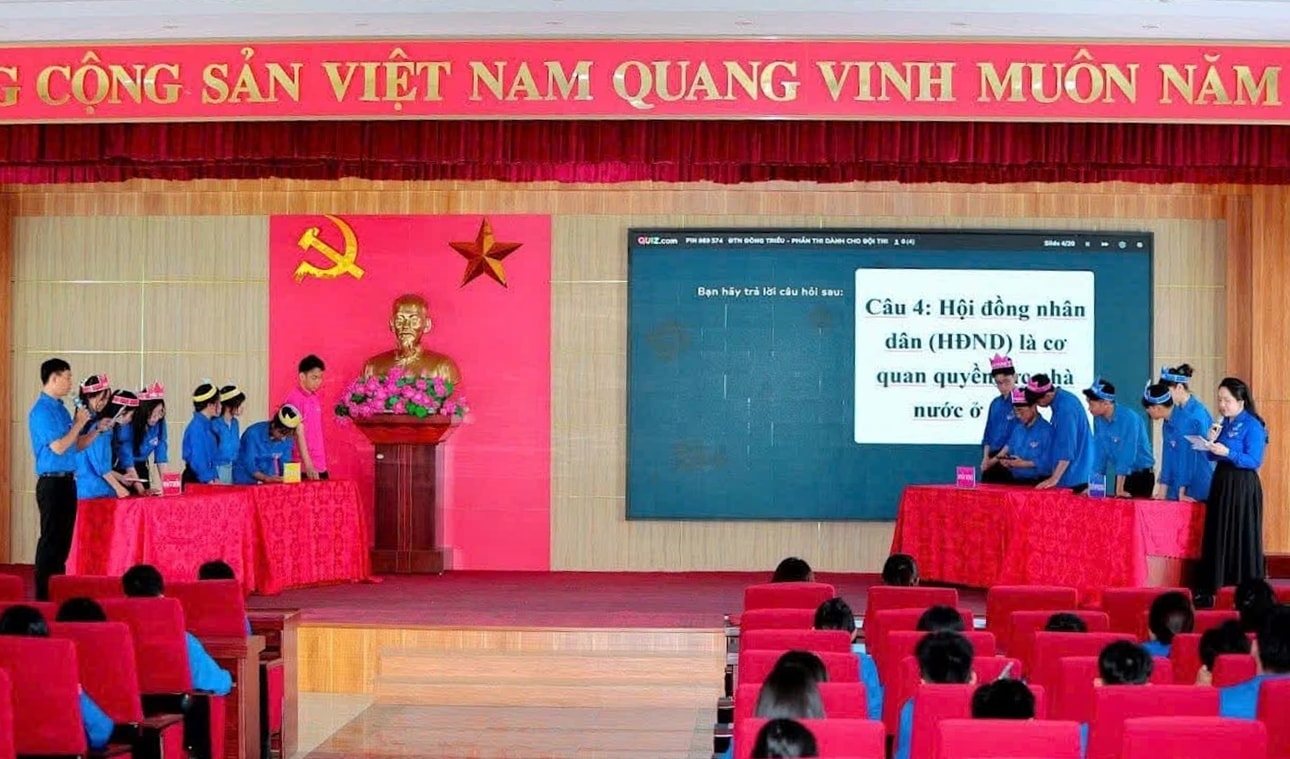 Sôi nổi các hoạt động tìm hiểu về Quốc hội và HĐND các cấp