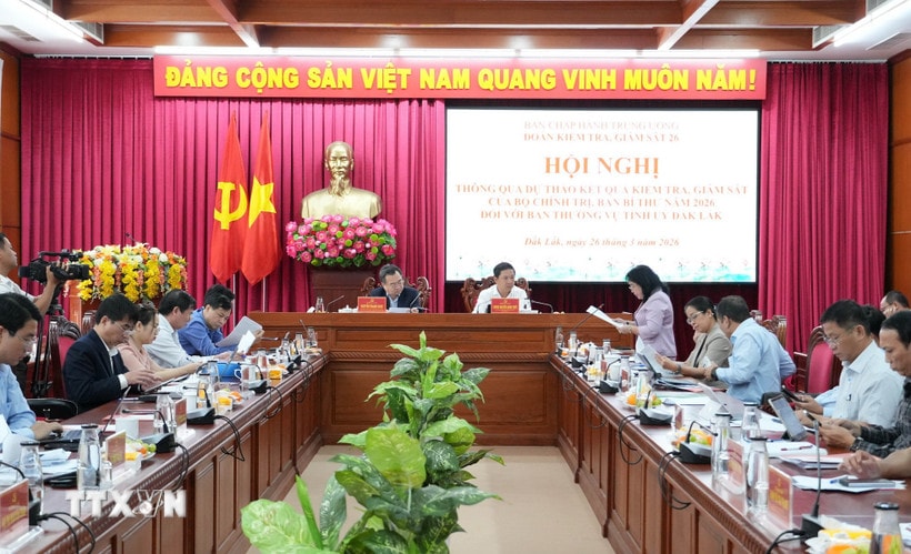 Quang cảnh hội nghị thông qua dự thảo Báo cáo kết quả kiểm tra, giám sát năm 2026 đối với Ban Thường vụ Tỉnh ủy Đắk Lắk. (Ảnh: Ngọc Minh/TTXVN)