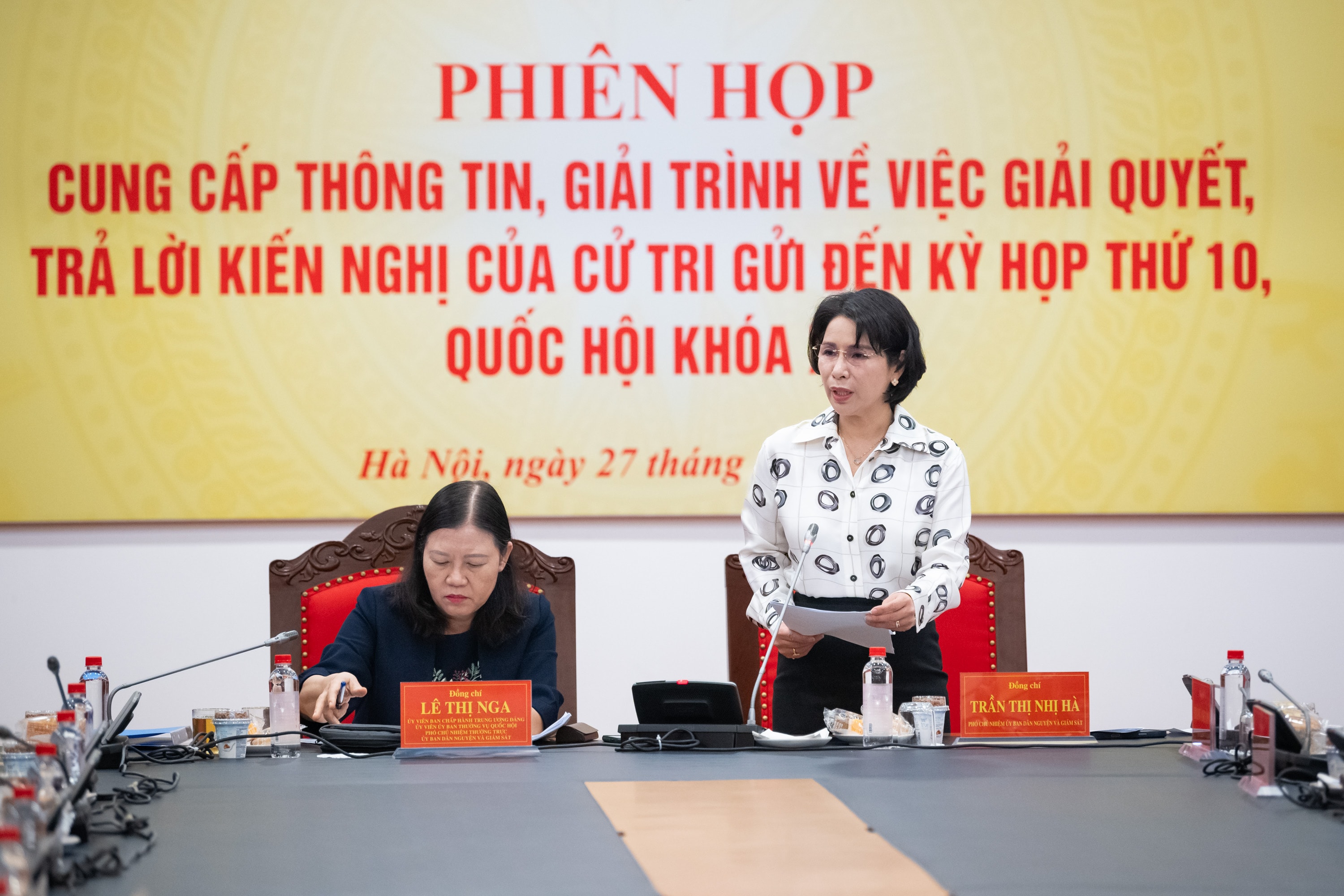 Phó Chủ nhiệm Ủy ban Dân nguyện và Giám sát Trần Thị Nhị Hà phát biểu