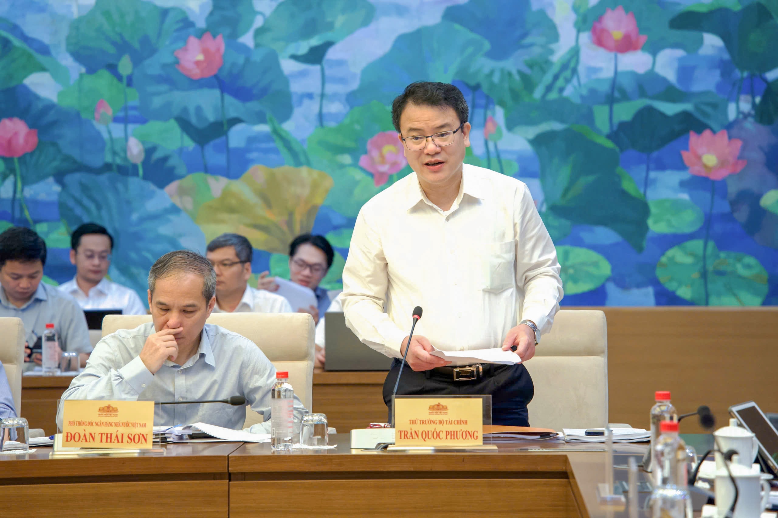 Thứ trưởng Bộ Tài chính Trần Quốc Phương phát biêu