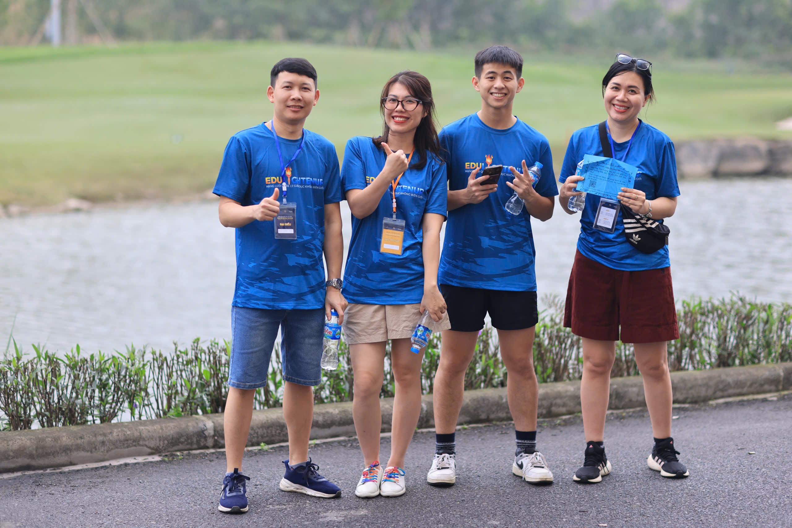 z7668804007978_6a96eeee8f59595a3f7360e15c6c6bbb.jpg