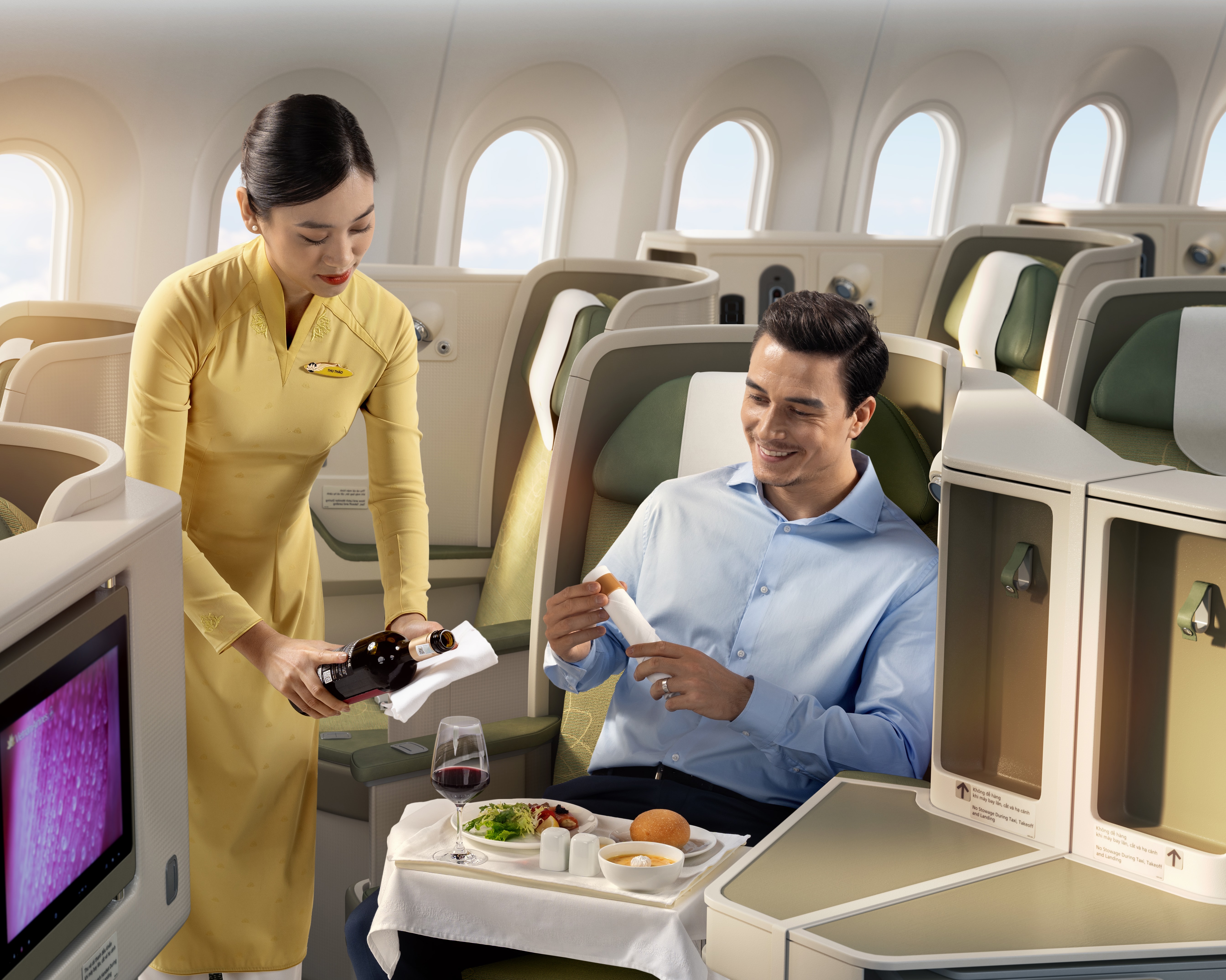 3. Vietnam Airlines được công nhận là Hãng hàng không có sản phẩm Hạng thương gia có giá trị tốt nhất thế giới