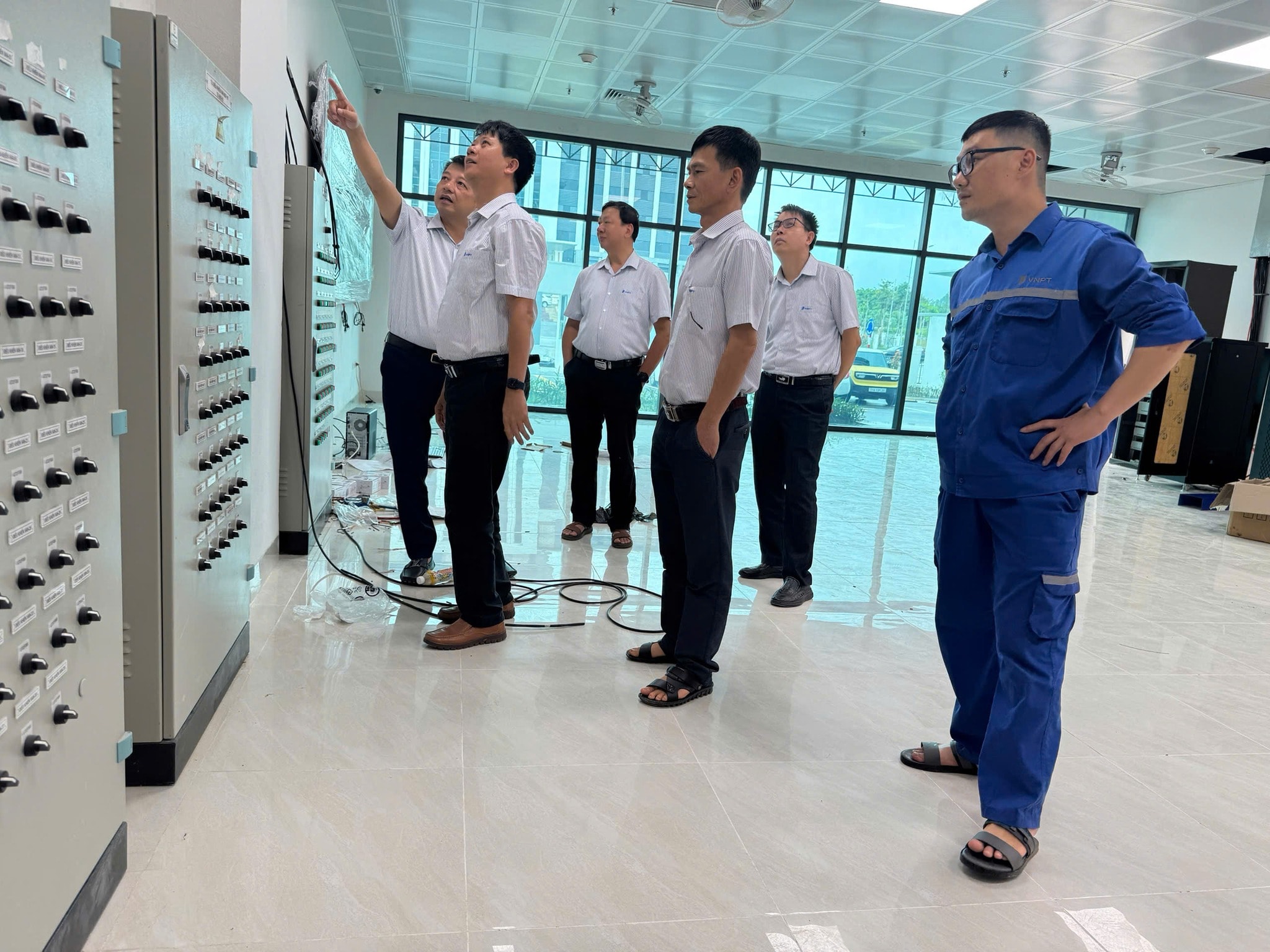 Hạ tầng truyền số liệu VNPT Hệ thần kinh huyết mạch thúc đẩy nền