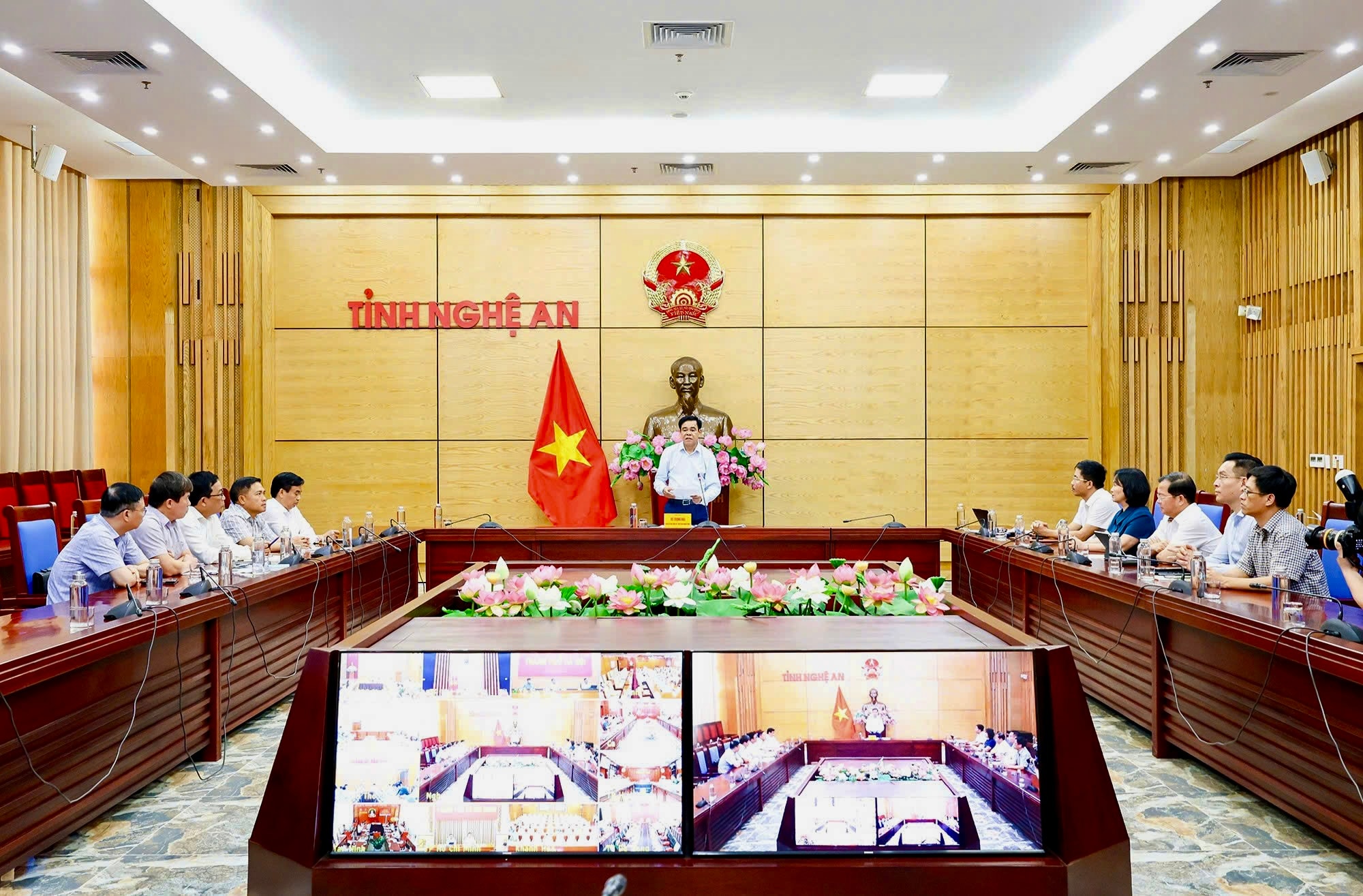 Tỉnh Nghệ An d
