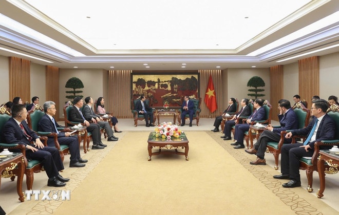 Thủ tướng Phạm Minh Chính tiếp Đại sứ Trung Quốc tại Việt Nam Hà Vĩ. (Ảnh: Dương Giang/TTXVN) ttxvn-thu-tuong-pham-minh-chinh-tiep-dai-su-trung-quoc-3.jpg
