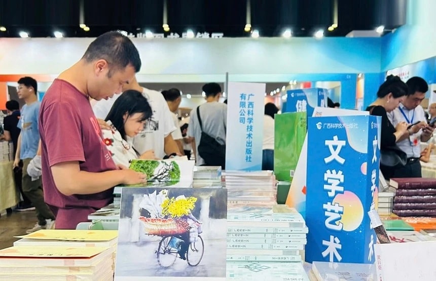 Đã có những nỗ lực xuất khẩu sách Việt Nam ra thế giới. Ảnh Chibooks