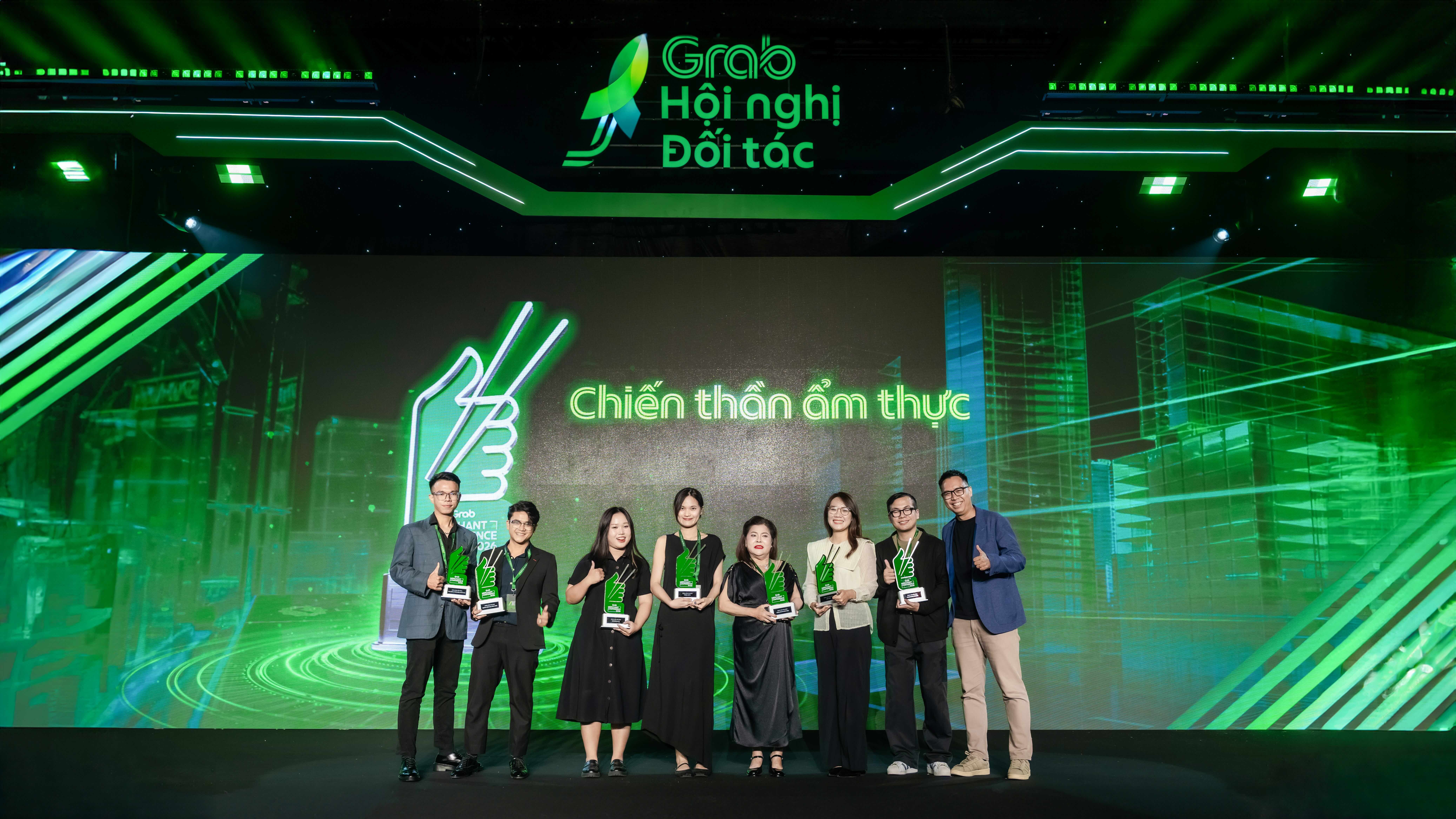 Grab vinh danh nhiều đối tác thương nhân có thành tích nổi bật trên nền tảng trong năm qua (1)