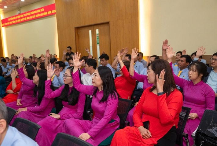 phan-bon-binh-dien-vuot-moc-doanh-thu-10_69cf70ef6e227.jpg
