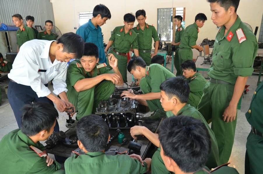 the-hoc-nghe-voi-bo-doi-xuat-ngu.jpg
