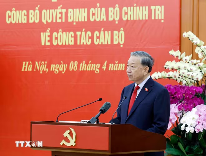 ttxvn-bo-chinh-tri-phan-cong-bo-nhiem-truong-ban-to-chuc-trung-uong-va-chanh-van-phong-trung-uong-dang-8688119-3.jpg