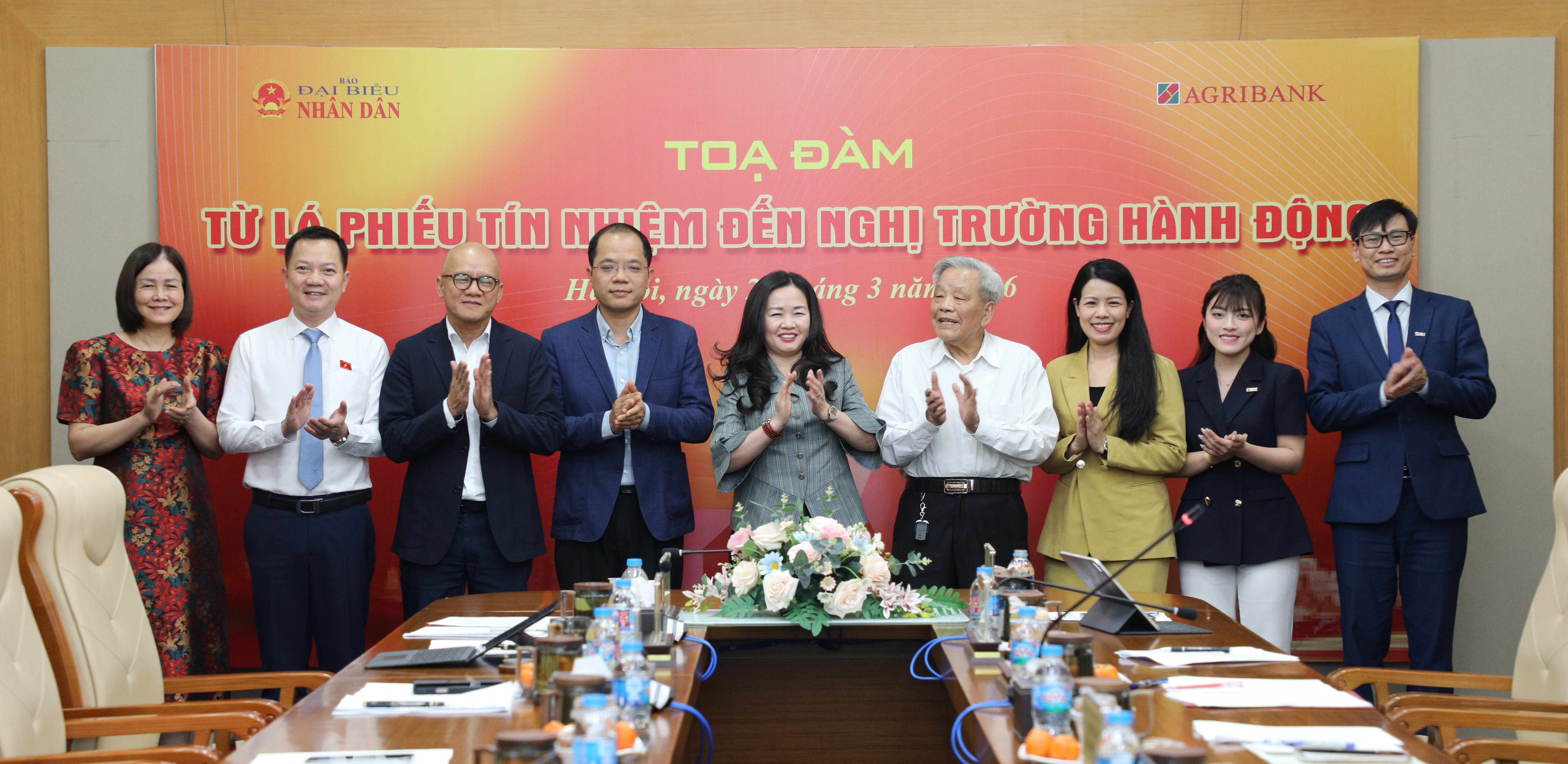 Các đại biểu dự toạ đàm. Ảnh: Khánh Duy