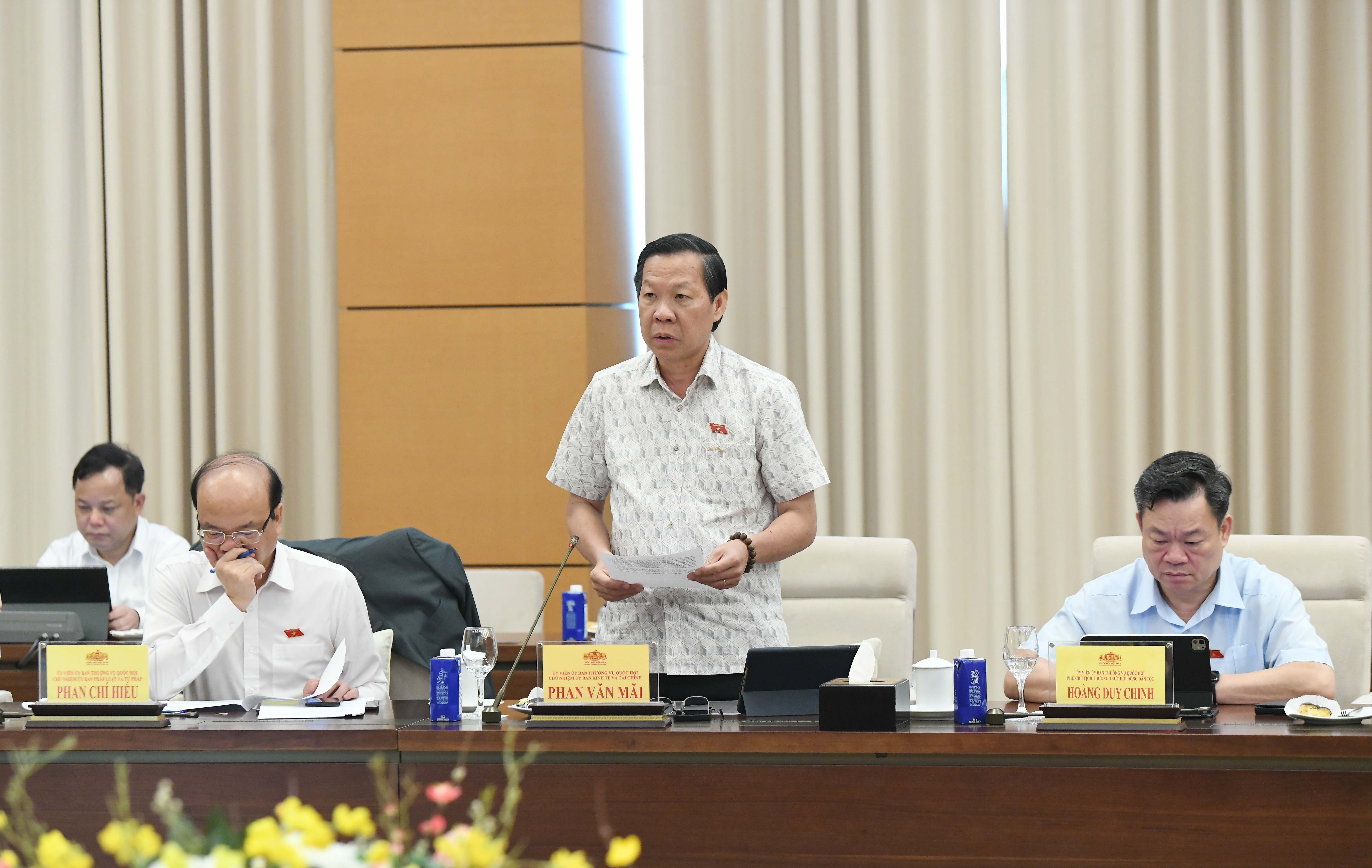 Chủ nhiệm UB Kinh tế và tài chính Phan Văn Mãi