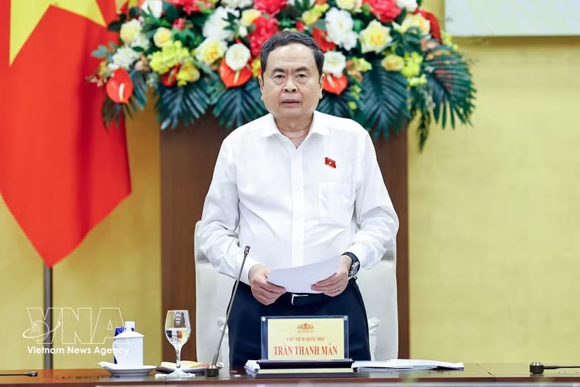 NA Chairman Tran Thanh Man speaks at the meeting. (Photo: VNA)