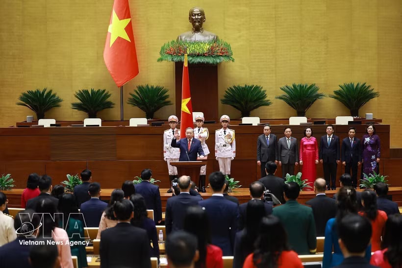 State President To Lam takes the oath of office on April 7. (Photo: VNA)