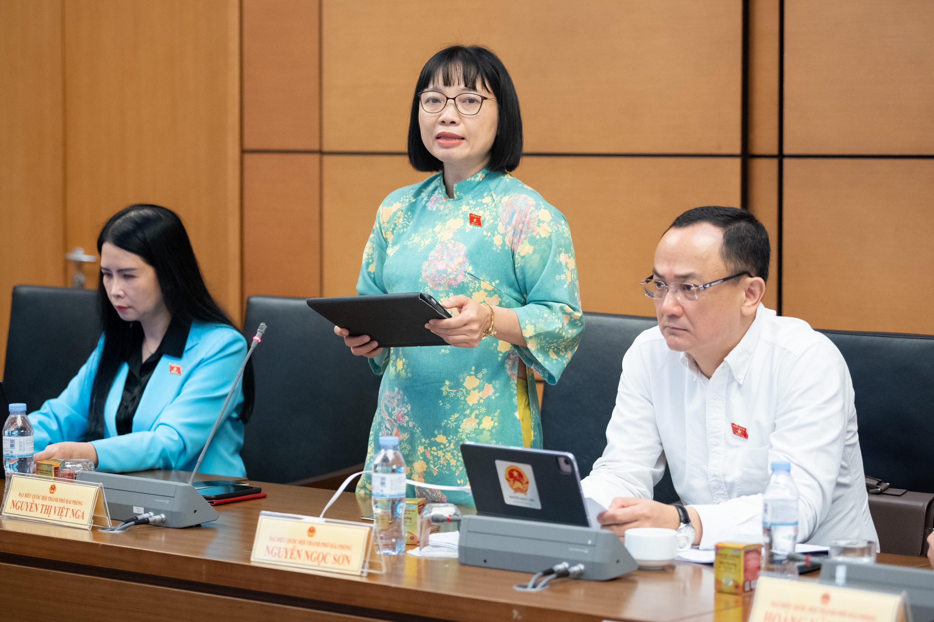 ĐBQH Nguyễn Thị Việt Nga (TP. Hải Pho