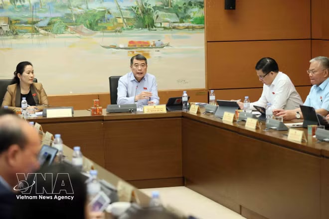 A discussion as part of the 16th National Assembly’s first session on April 10 (Photo: VNA) vnanet-quoc-hoi-thao-luan-ve-phat-trien-kinh-te-xa-hoi-giai-doan-2026-2030-8692342.jpg