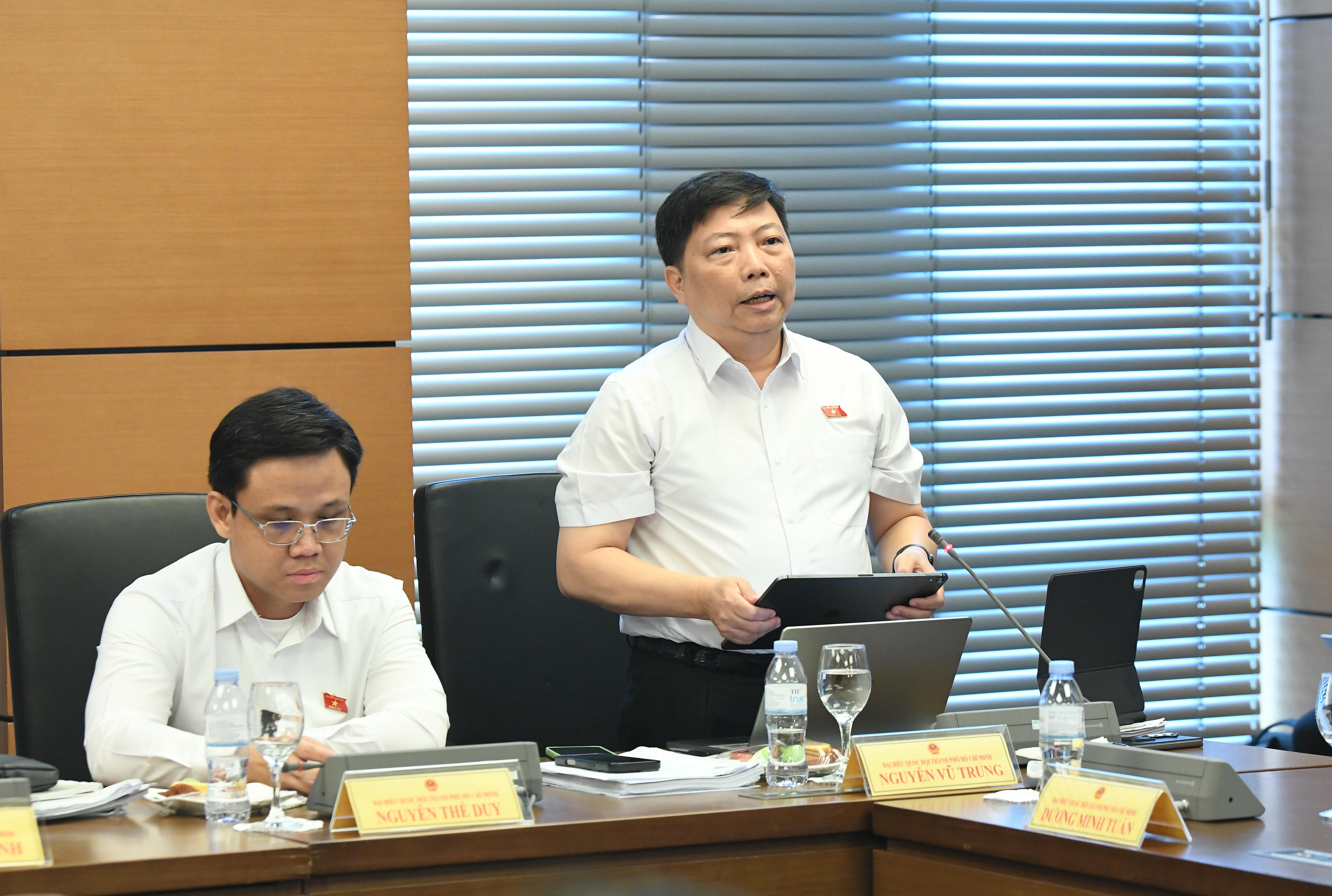 Đại biểu Quốc hội TP Hồ Chí Minh Nguyễn Vũ Trung phát biểu