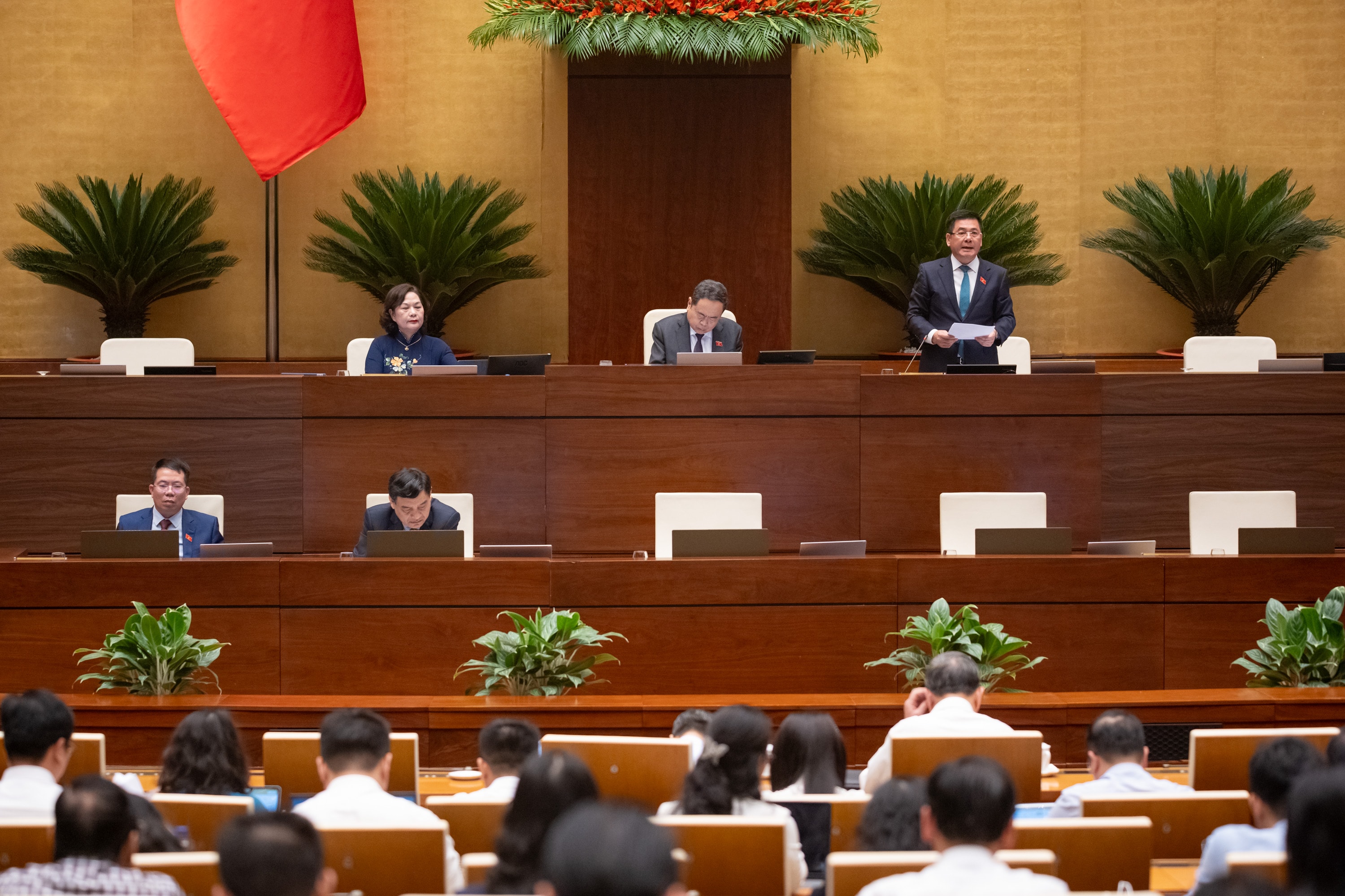 Toàn cảnh phiên thảo