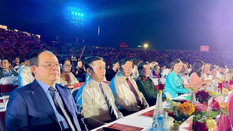 cdn.nhandan.vn-images-4ebbb5e0b9c08fe2d0a2faf39300db2c3b1250a1c166f5b84b8cdd8da8d61b5bc2381094306107c33e4c998a37d06158-_7.jpg.avif.jpg
