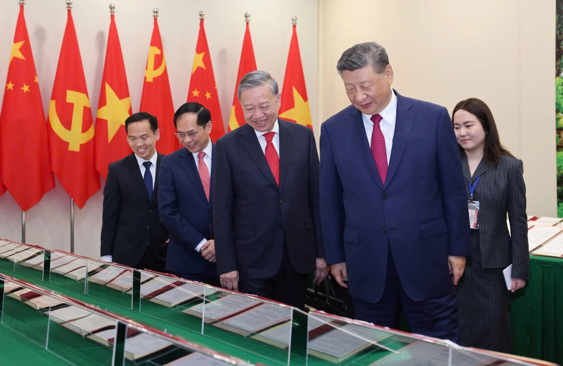 to-lam-tap-can-binh-6-0811.jpg