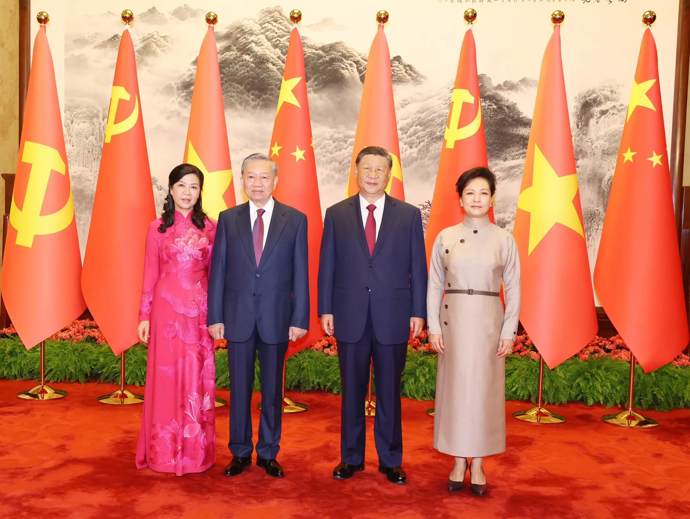 vna_potal_tong_bi_thu_chu_tich_nuoc_to_lam_hoi_dam_voi_tong_bi_thu_chu_tich_nuoc_trung_quoc_tap_can_binh_7544987-2227x1674.jpg.webp