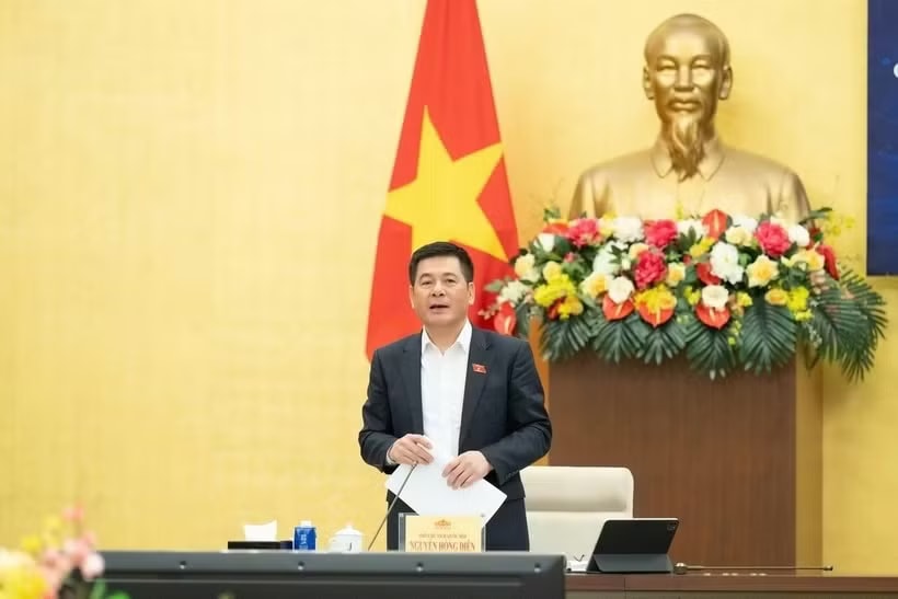 National Assembly (NA) Vice Chairman Nguyen Hong Dien speaks at the meeting. (Photo: Portal of the National Assembly)