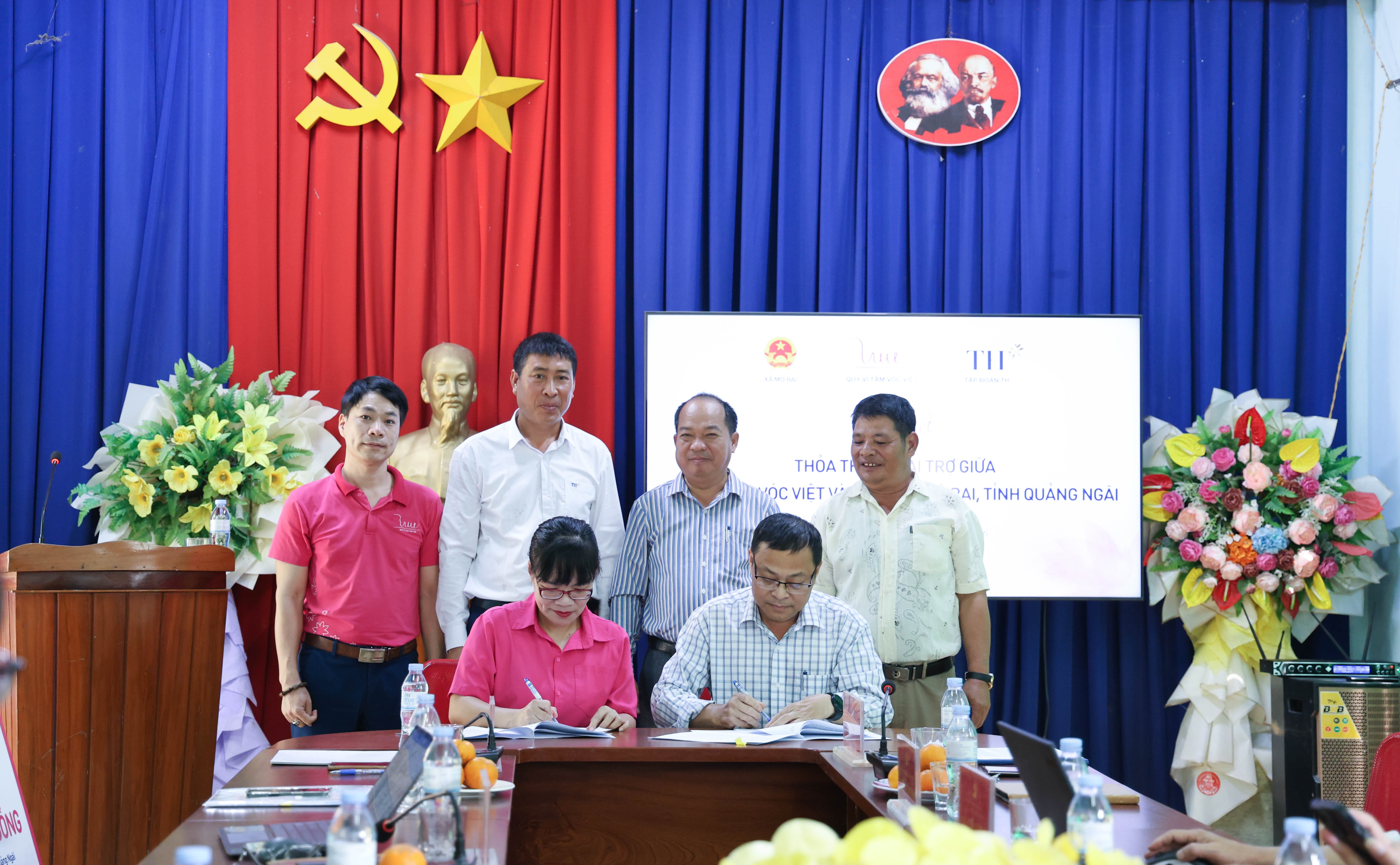 4. Tap doan TH cham soc suc khoe nguoi dan bien gioi Mo Rai