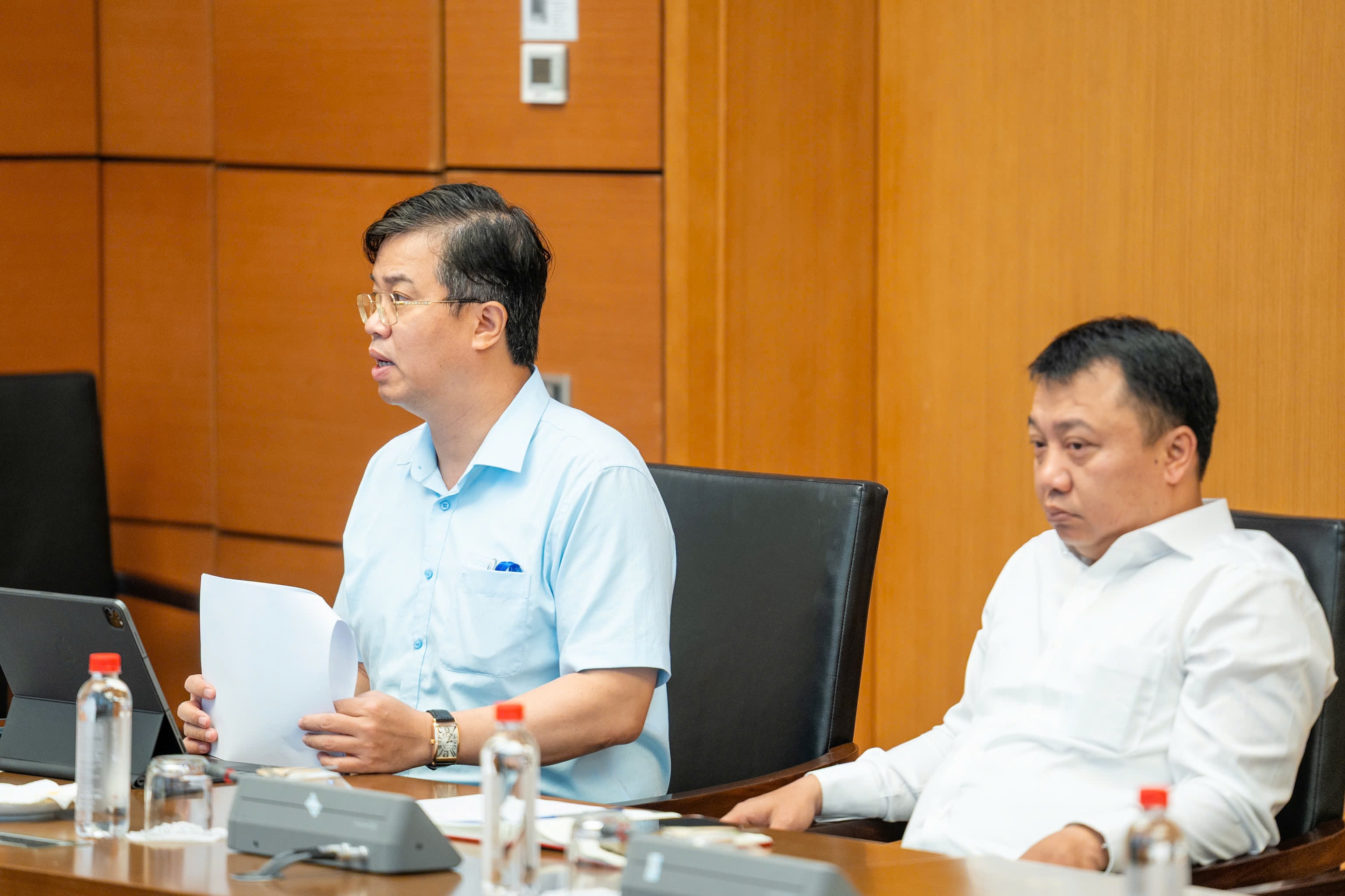 Các đại biểu tham dự Phiên họp (1)