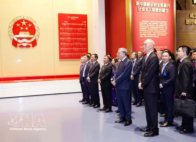 General Secretary of the Communist Party of Vietnam (CPV) Central Committee and State President To Lam visits the Museum of the Communist Party of China (CPC) in Beijing on April 15. (Photo: VNA)