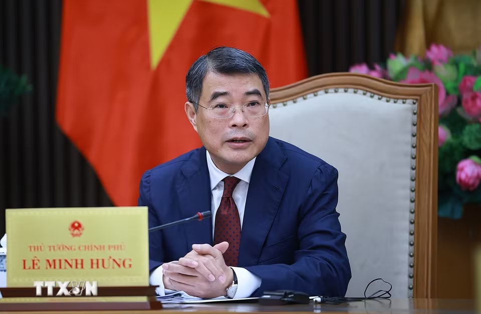d289fd7e5f3576646274979d307f373a0290546bfdfcc3c-_ttxvn-thu-tuong-le-minh-hung-dien-dam-voi-thu-tuong-singapore-4.jpg.avif.jpg