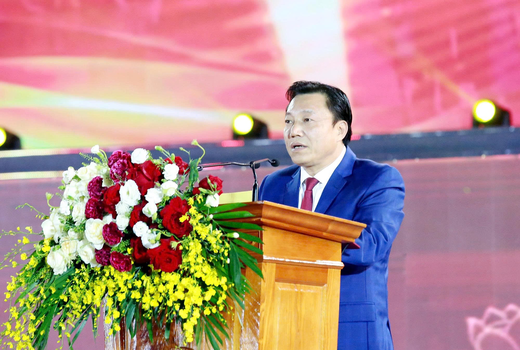 Phó Chủ tịch UBND tỉnh Nguyễn Huy Ngọc phát biểu khai mạc