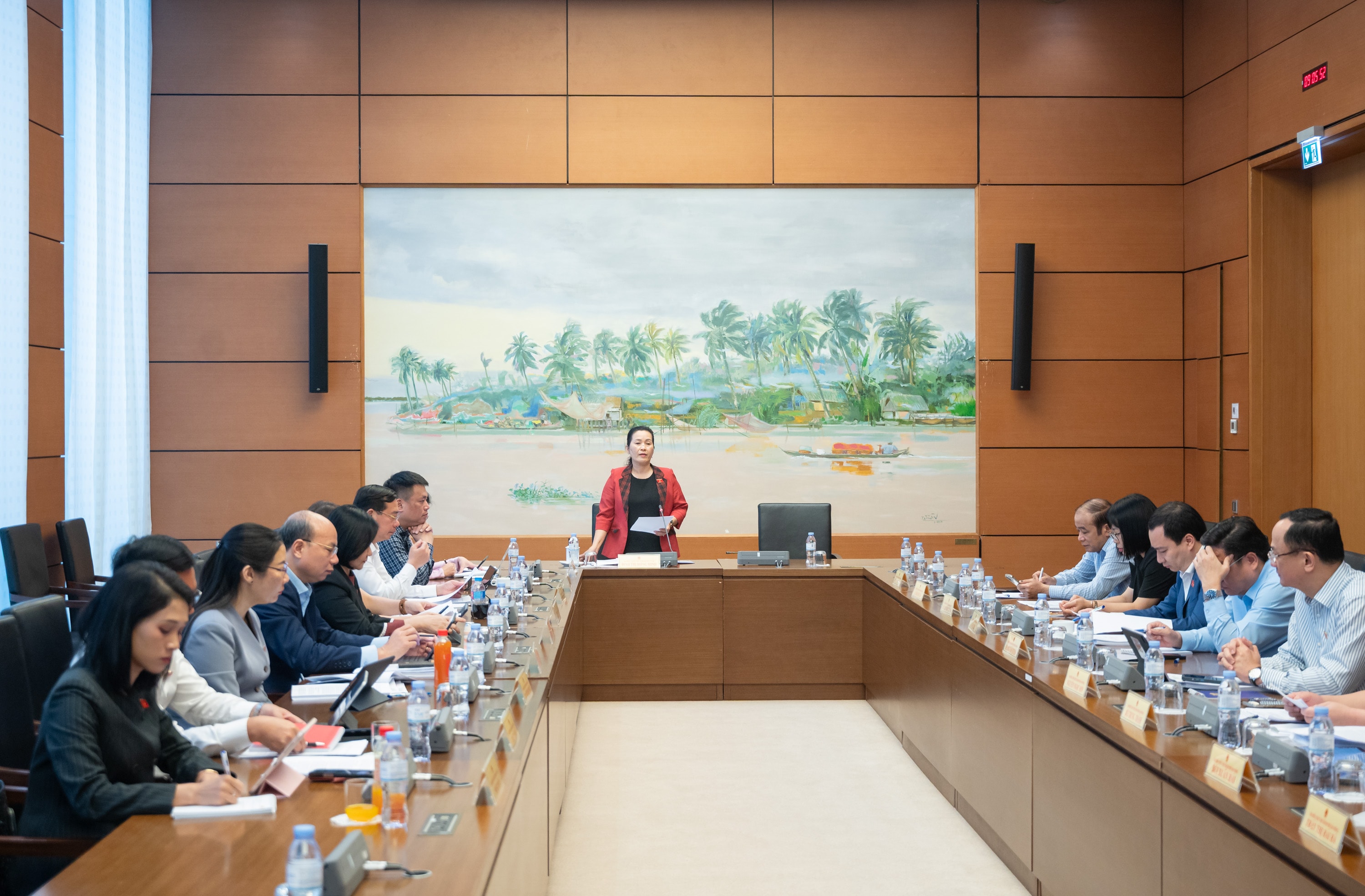 ĐBQH Đinh Thị Hồng Minh (Quảng Ngãi)