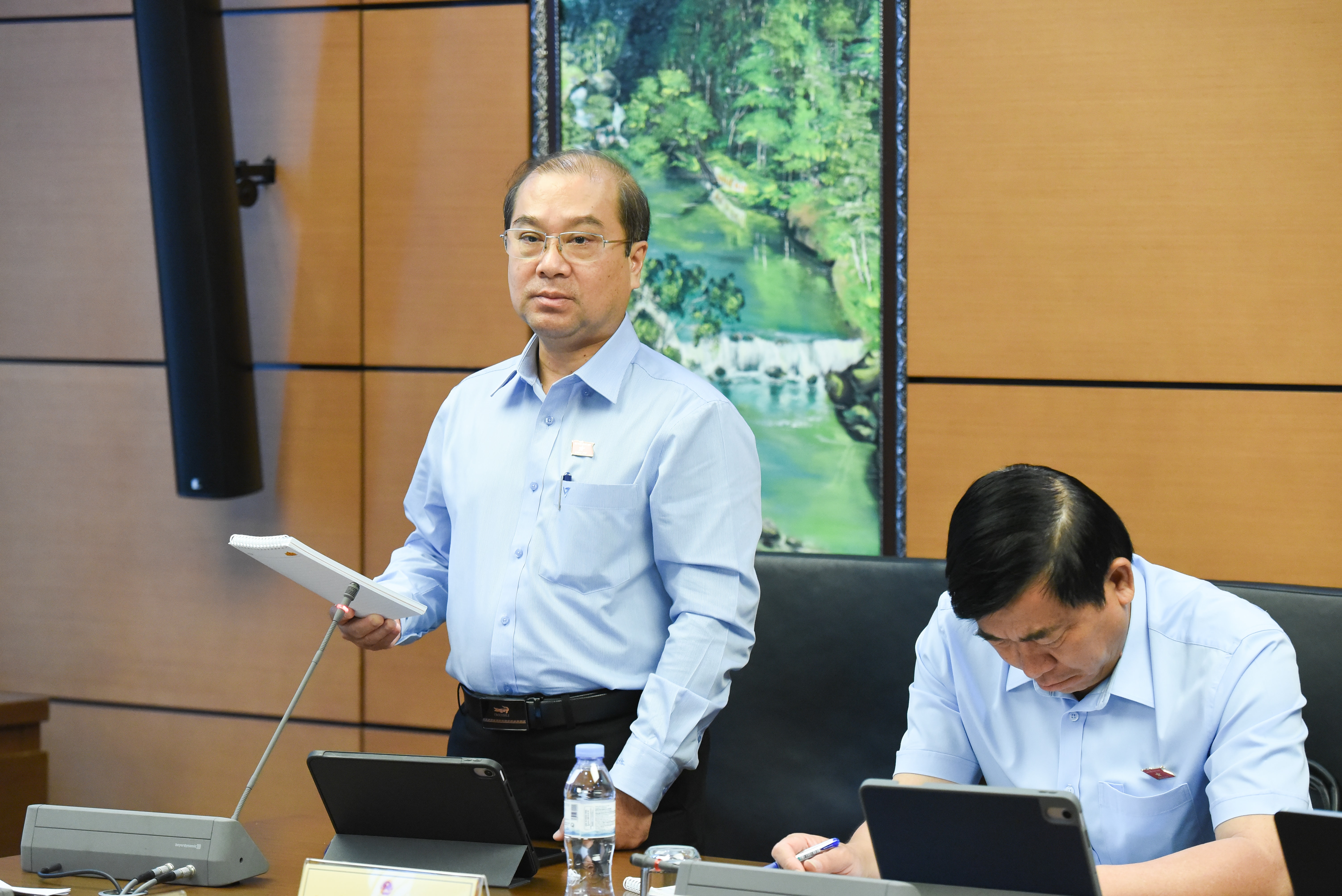 - ĐBQH Trình Lam Sinh (An Giang)