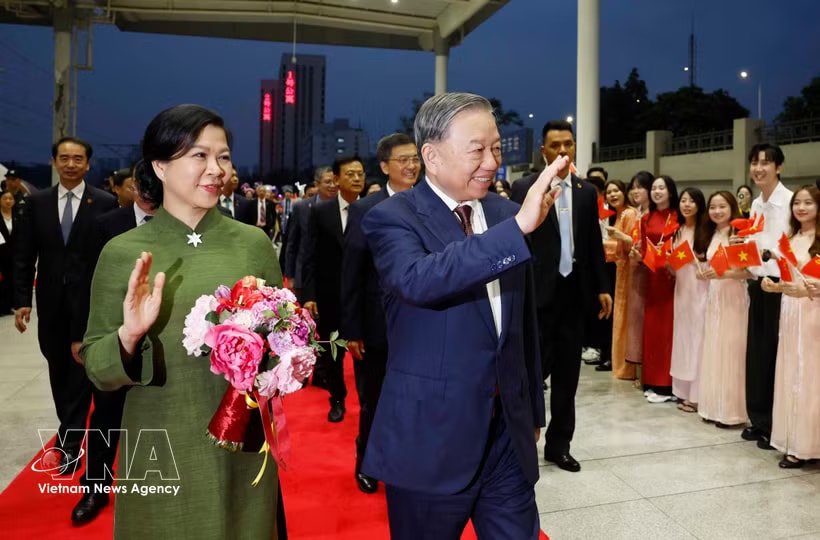 General Secretary of the Communist Party of Vietnam Central Committee and State President To Lam and his spouse Ngo Phuong Ly visit Nanning city as part of their state visit to China. (Photo: VNA)