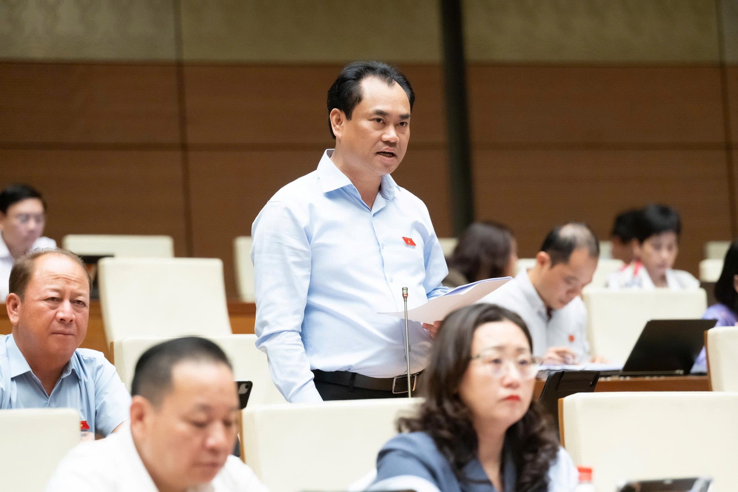 Bộ trưởng Bộ Nông nghiệp và Môi trường Trịnh Việt Hùng 3