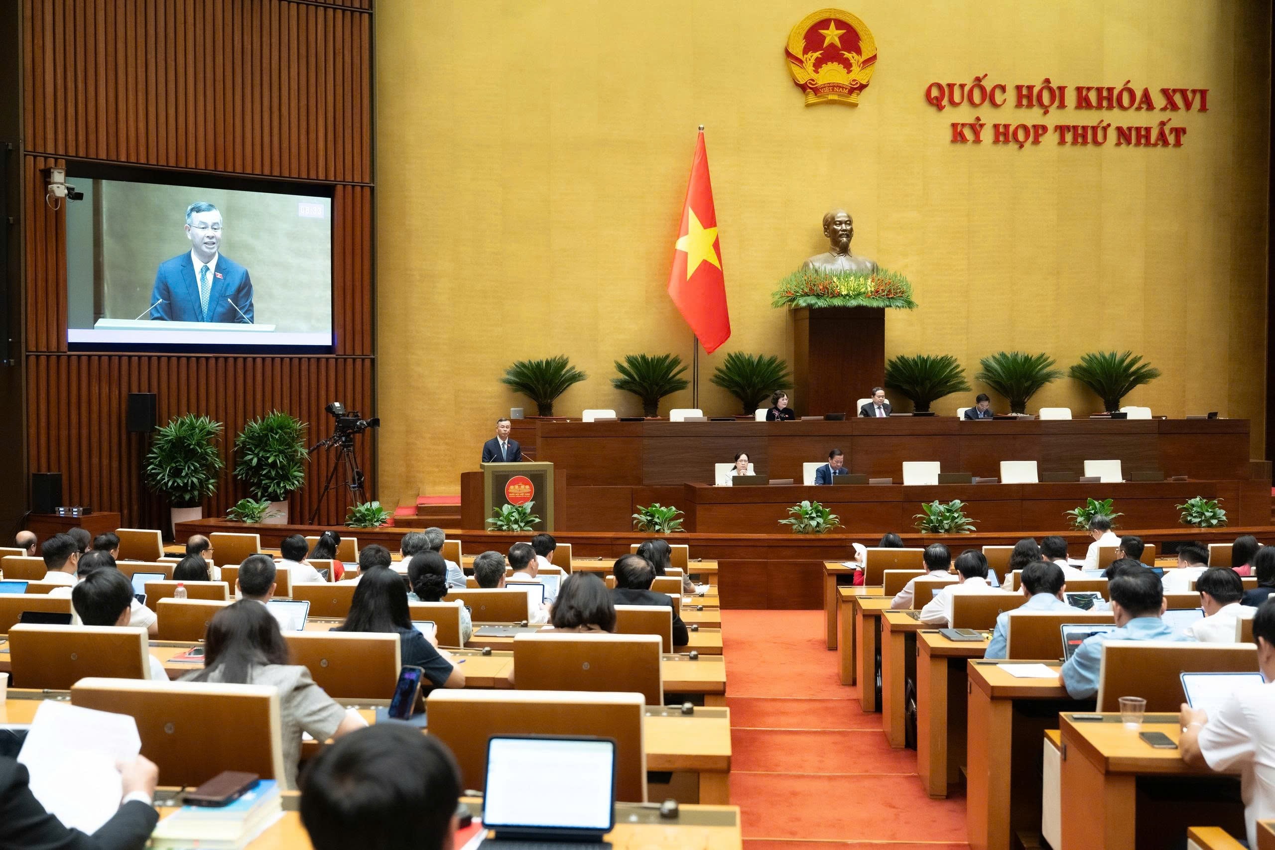 Bộ trưởng Bộ Tài chính Ngô Văn Tuấn 3