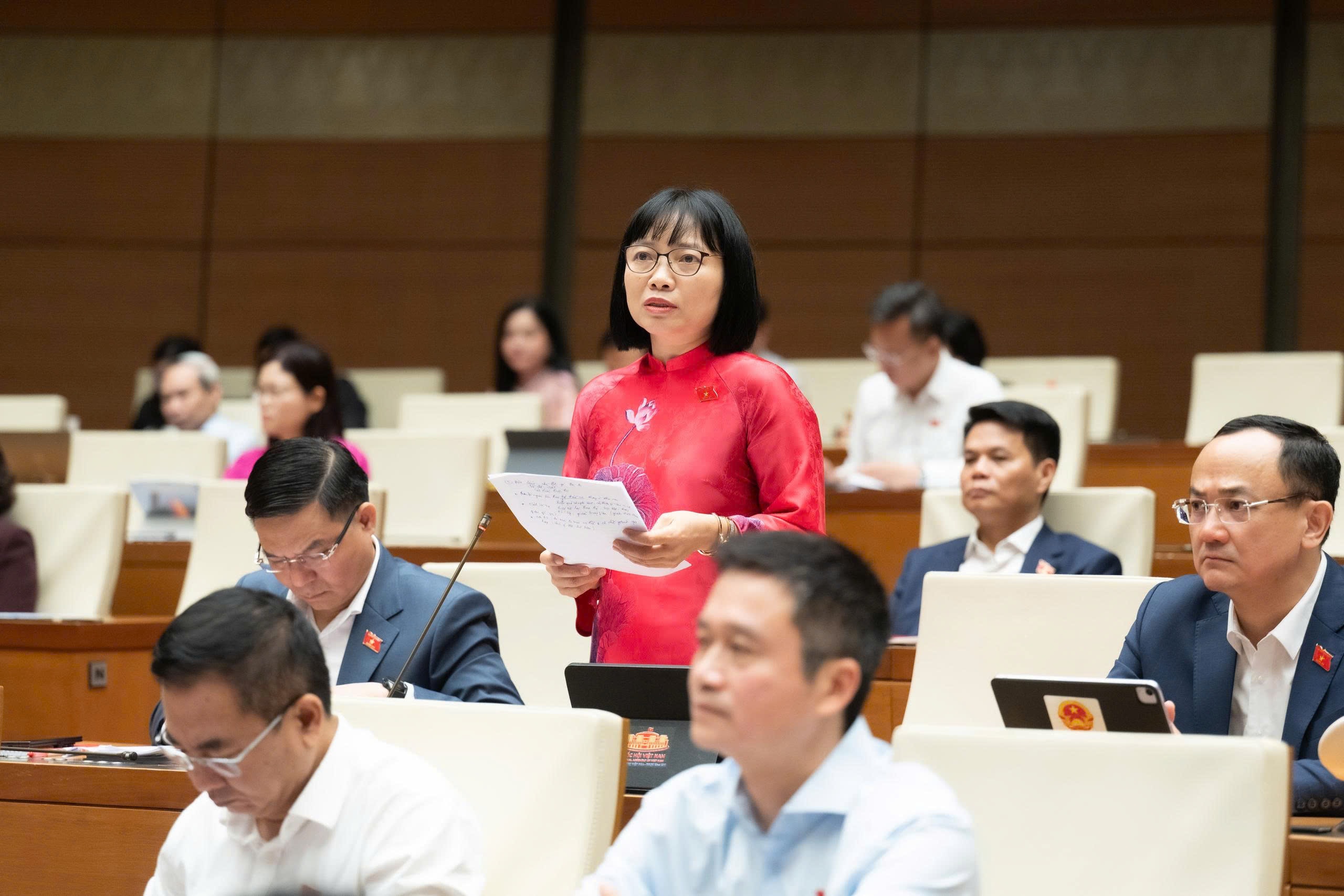 ĐBQH Nguyễn Thị Việt Nga - TP.Hải Phòng