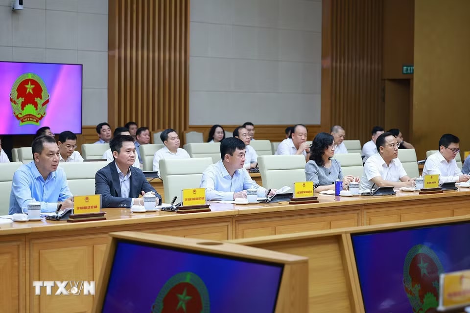 a5c7d895f43e0673cd5ba00392c2b77155561aaf170fe548f-_ttxvn-thu-tuong-lam-viec-voi-lanh-dao-bo-cong-thuong-8717967-3.jpg.avif.jpg