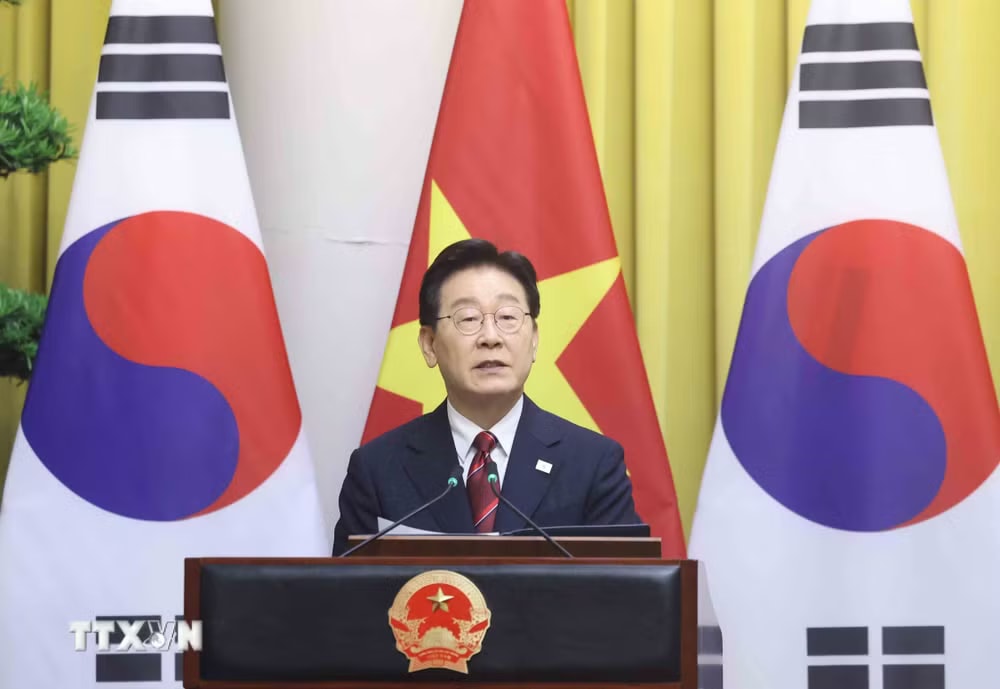 ttxvn-tong-bi-thu-chu-tich-nuoc-to-lam-va-tong-thong-han-quoc-lee-jae-myung-hop-bao-sau-hoi-dam-8719304-3.jpg