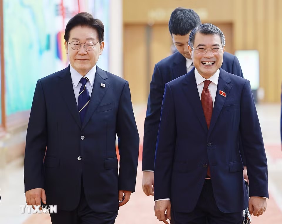 afb541581d175058d9a59d4e21100ddb41c54c45-_ttxvn-thu-tuong-le-minh-hung-hoi-kien-tong-thong-han-quoc-lee-jae-myung-9.jpg.avif.jpg