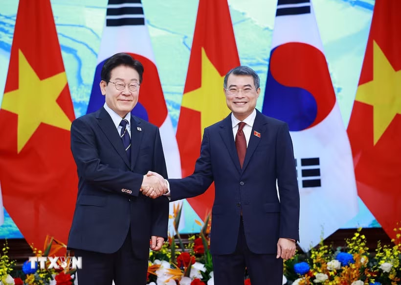 b1f606d1d175058d9a59d4e21100ddb41c54c45-_ttxvn-thu-tuong-le-minh-hung-hoi-kien-tong-thong-han-quoc-lee-jae-myung-7.jpg.avif.jpg