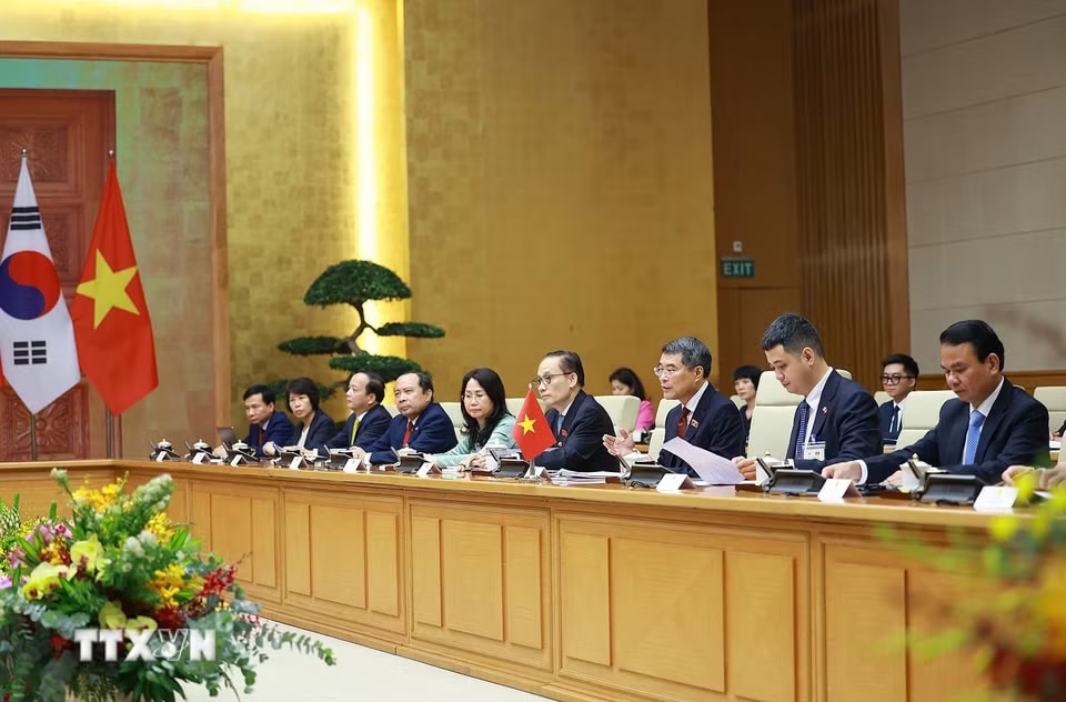 d9618dc11d175058d9a59d4e21100ddb41c54c45-_ttxvn-thu-tuong-le-minh-hung-hoi-kien-tong-thong-han-quoc-lee-jae-myung-6.jpg.avif.jpg