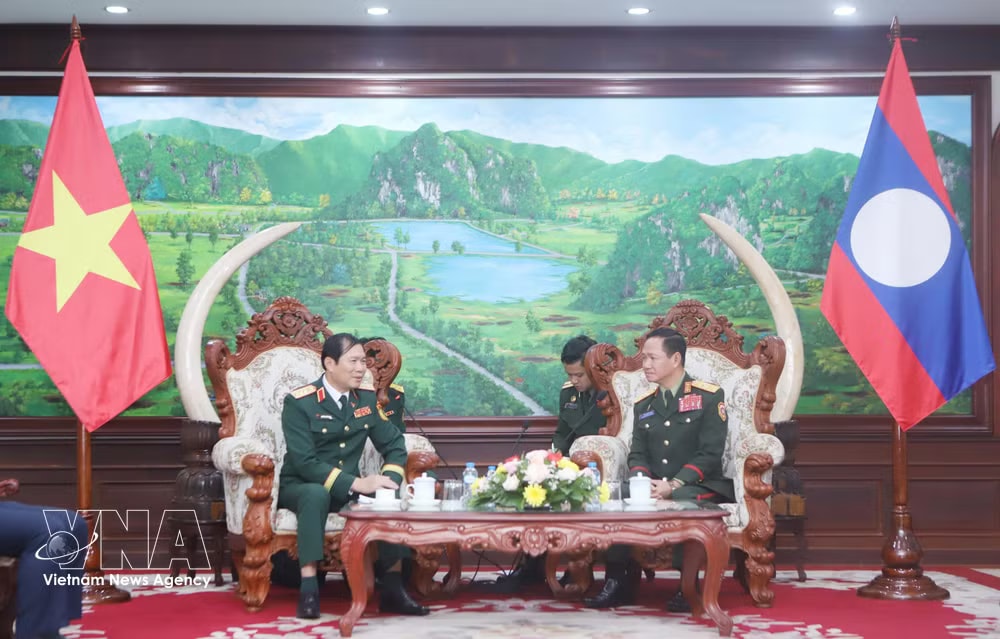 vnanet-potal-doan-ket-giua-hai-quan-doi-viet-nam-lao-la-dac-biet-cua-dac-biet-8719384.jpg