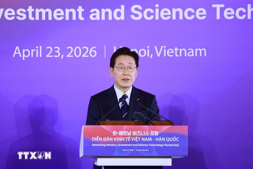Tổng thống Hàn Quốc Lee Jae Myung phát biểu tại Diễn đàn kinh tế Việt Nam-Hàn Quốc. (Ảnh: Dương Giang/TTXVN) ttxvn-thu-tuong-le-minh-hung-va-tong-thong-han-quoc-du-dien-dan-kinh-te-viet-nam-han-quoc-4-593.jpg