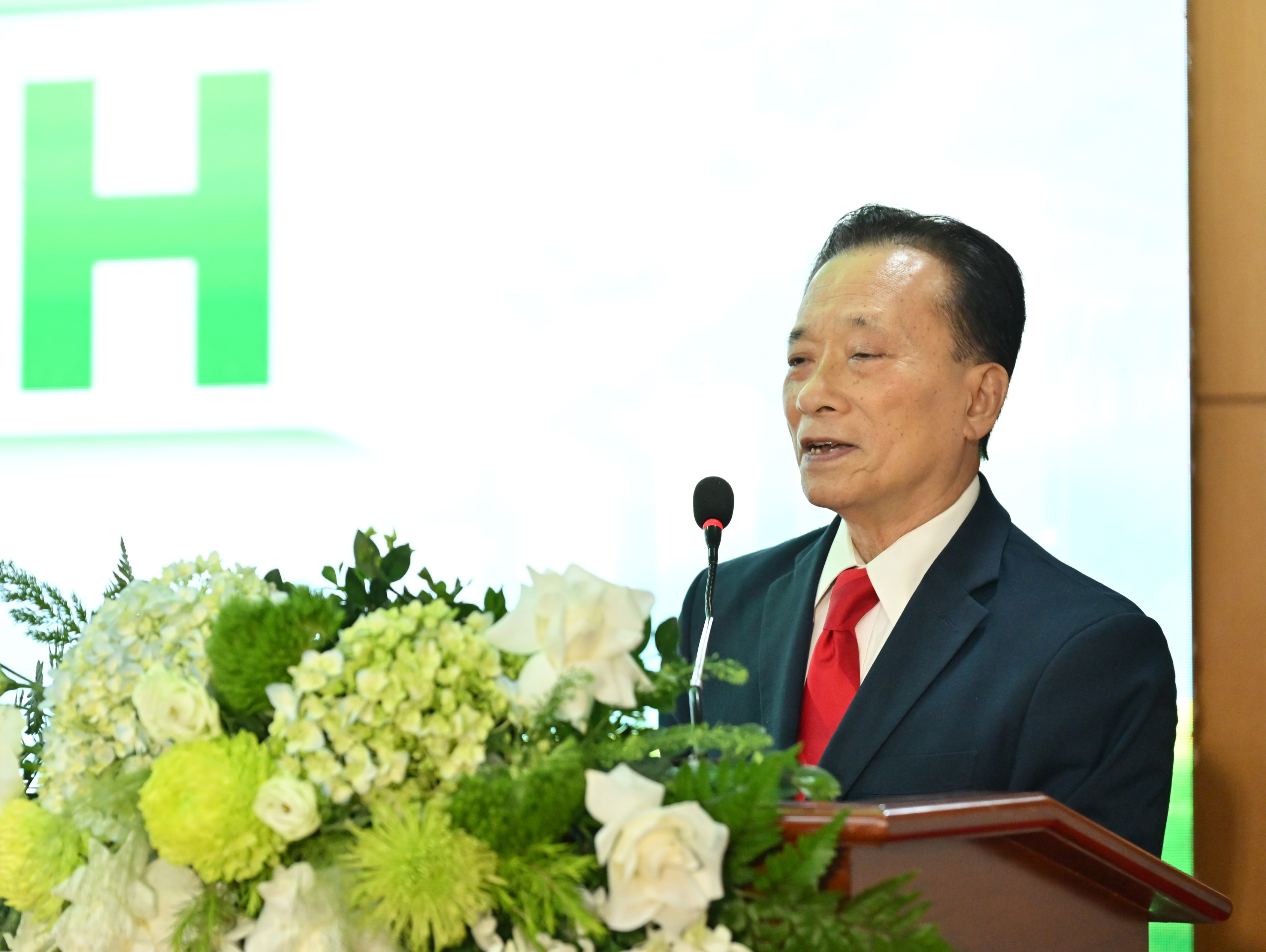 Viện trưởng Viện nghiên cứu và Phát triển thị trường tài chính và bđs toàn cầu Nguyễn Trí HiếuVQK_0616