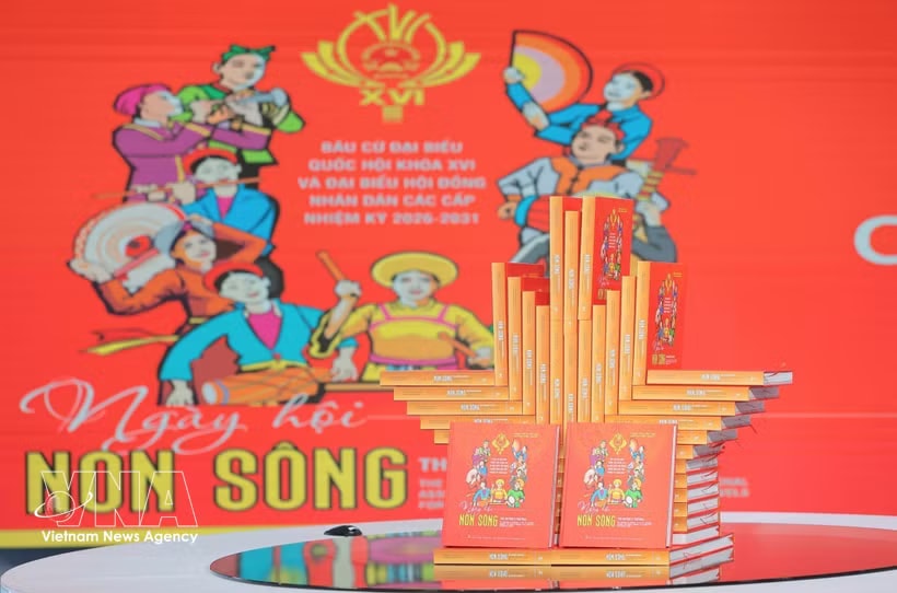 The bilingual photo book “The Nation's Festival – the Elections of Deputies to the 16th National Assembly and People’s Councils at All Levels for the 2026–2031 tenure